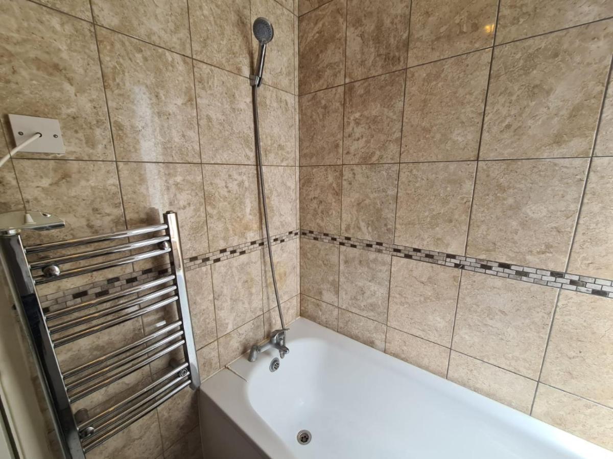 "Bright & Spacious" 3 Bedroom Flat By Kings Cross, St Pancras Station!!!!64 런던 외부 사진