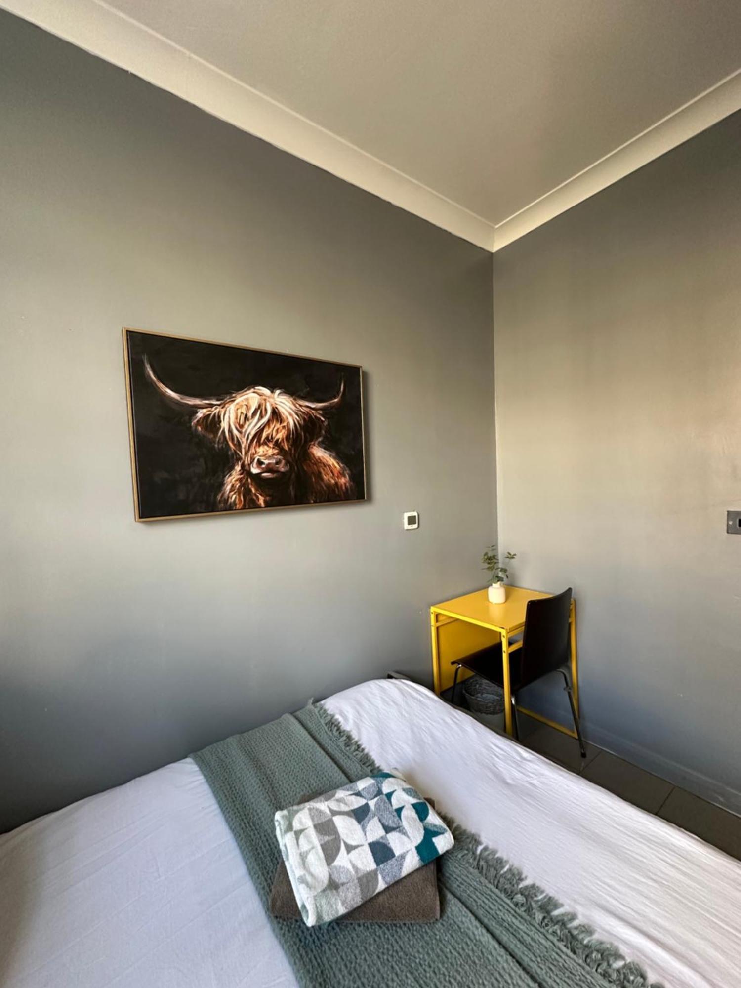 "Bright & Spacious" 3 Bedroom Flat By Kings Cross, St Pancras Station!!!!64 런던 외부 사진