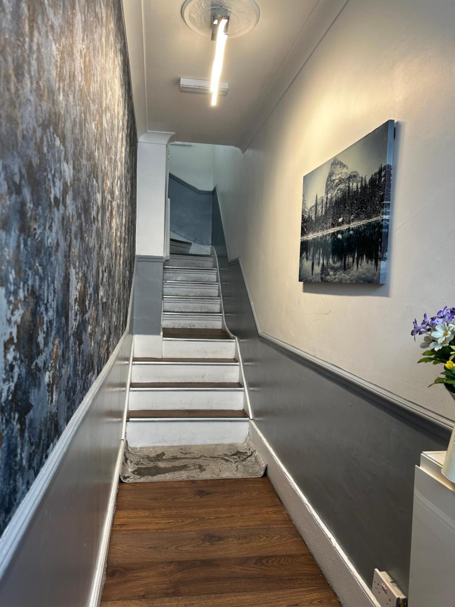 "Bright & Spacious" 3 Bedroom Flat By Kings Cross, St Pancras Station!!!!64 런던 외부 사진