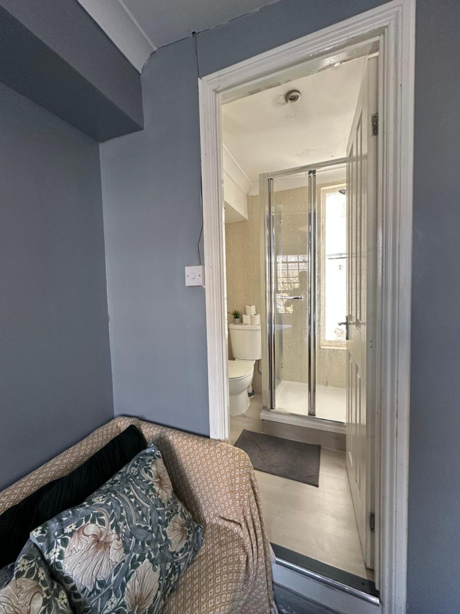 "Bright & Spacious" 3 Bedroom Flat By Kings Cross, St Pancras Station!!!!64 런던 외부 사진