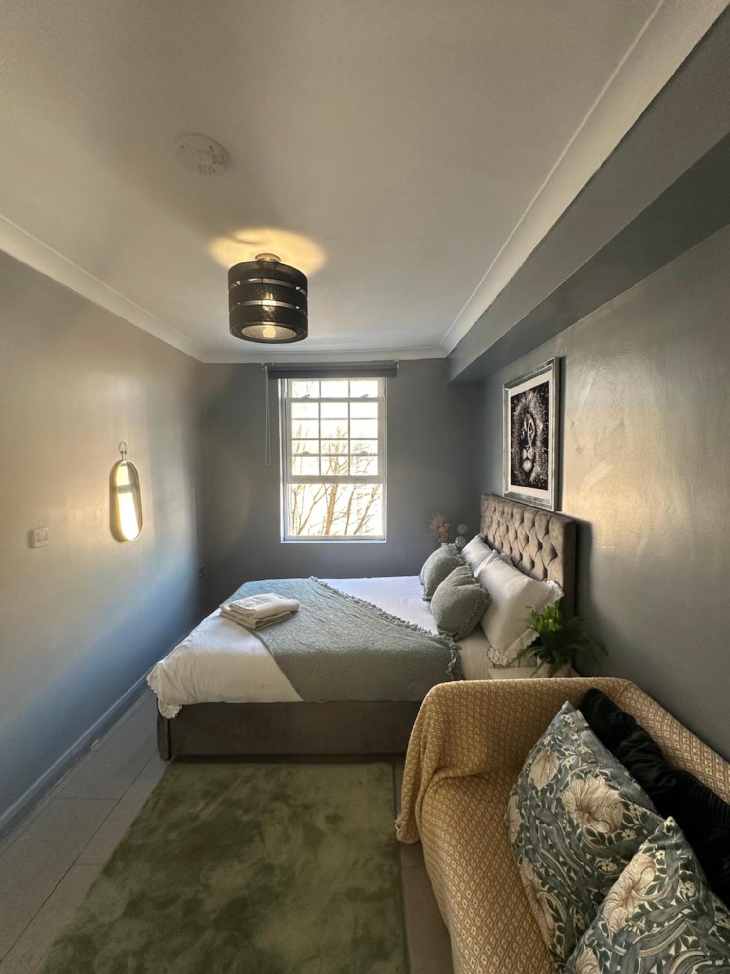 "Bright & Spacious" 3 Bedroom Flat By Kings Cross, St Pancras Station!!!!64 런던 외부 사진